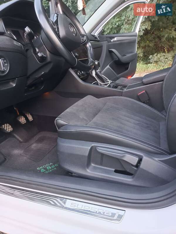 Универсал Skoda Superb 2018 в Хусте