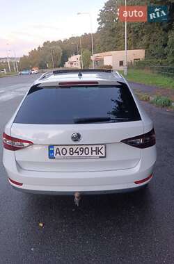 Универсал Skoda Superb 2018 в 