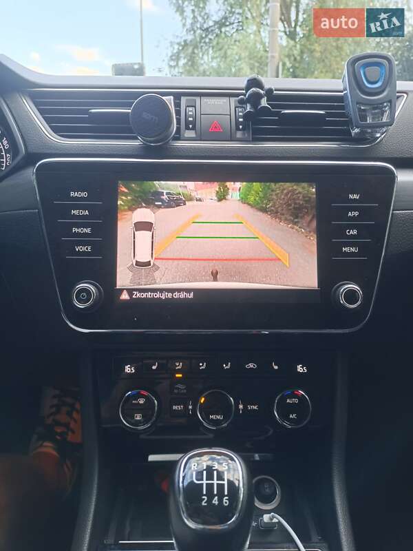 Универсал Skoda Superb 2018 в Хусте