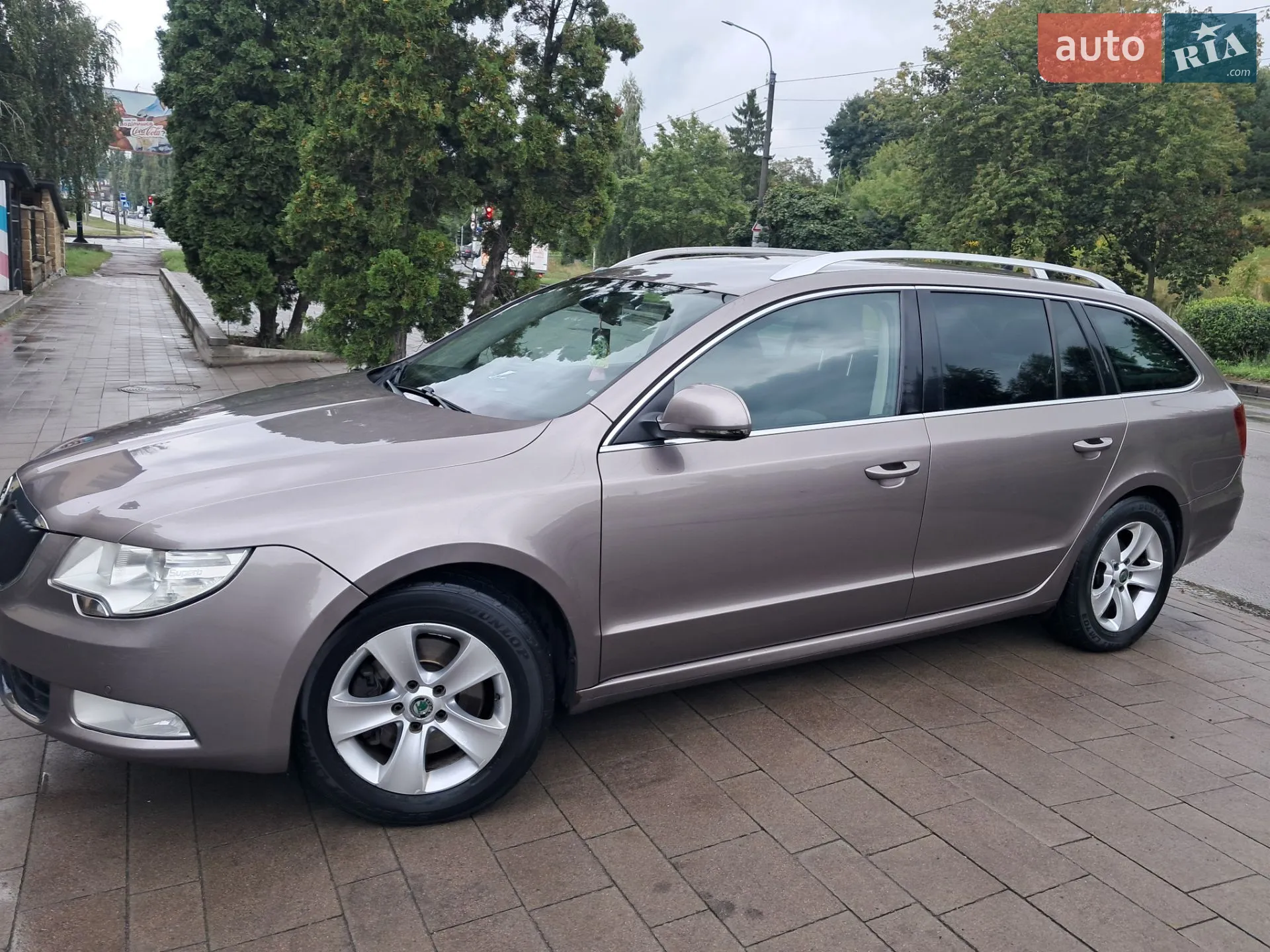 2010 Skoda Superb - мініатюра 9