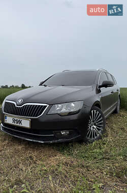 Универсал Skoda Superb 2014 в Сумах