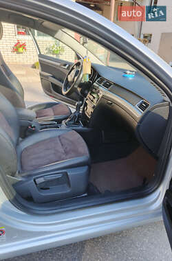 Лифтбек Skoda Superb 2009 в 