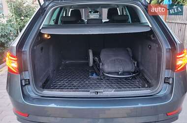 Универсал Skoda Superb 2018 в 