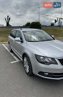 Универсал Skoda Superb 2013 в 