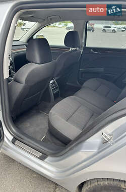 Универсал Skoda Superb 2013 в 