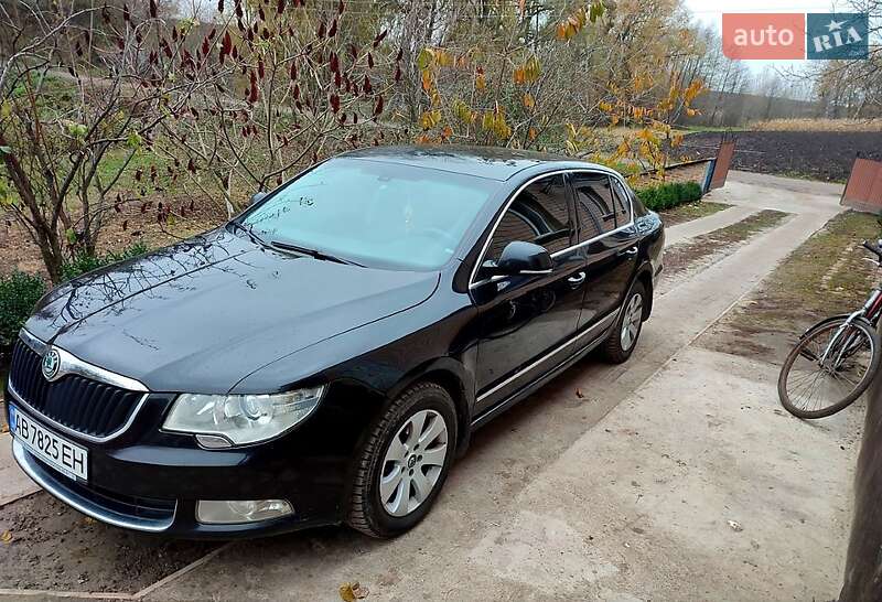 Универсал Skoda Superb 2012 в Ружине