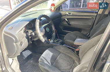 Лифтбек Skoda Superb 2005 в 