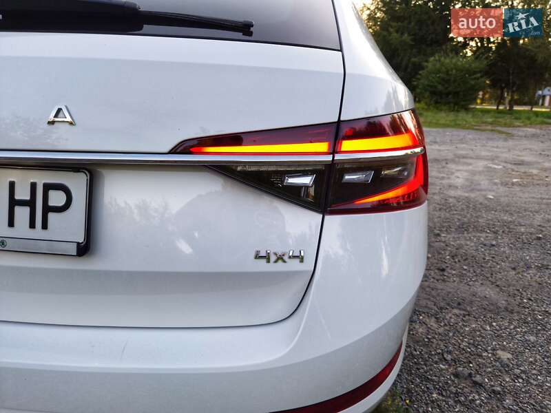 Универсал Skoda Superb 2019 в Староконстантинове