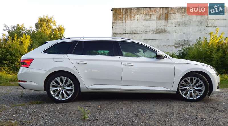 Универсал Skoda Superb 2019 в Староконстантинове