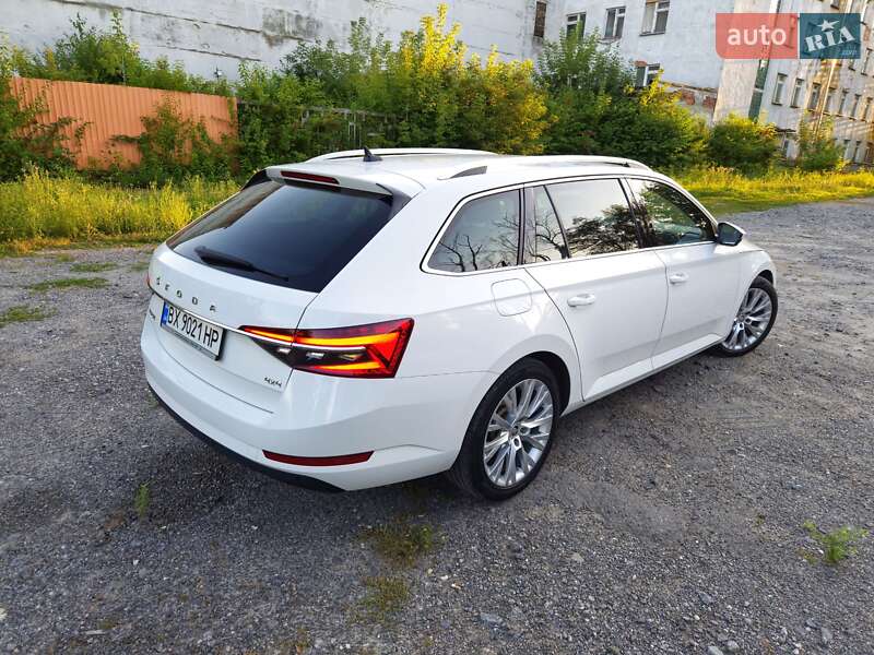 Универсал Skoda Superb 2019 в Староконстантинове