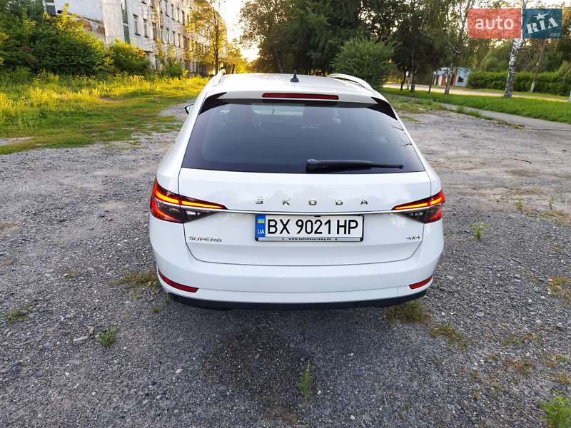 Универсал Skoda Superb 2019 в Староконстантинове