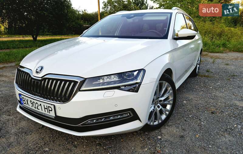 Универсал Skoda Superb 2019 в Староконстантинове