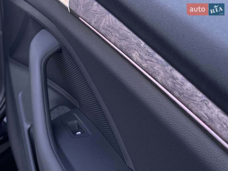 Ліфтбек Skoda Superb 2025 в Києві