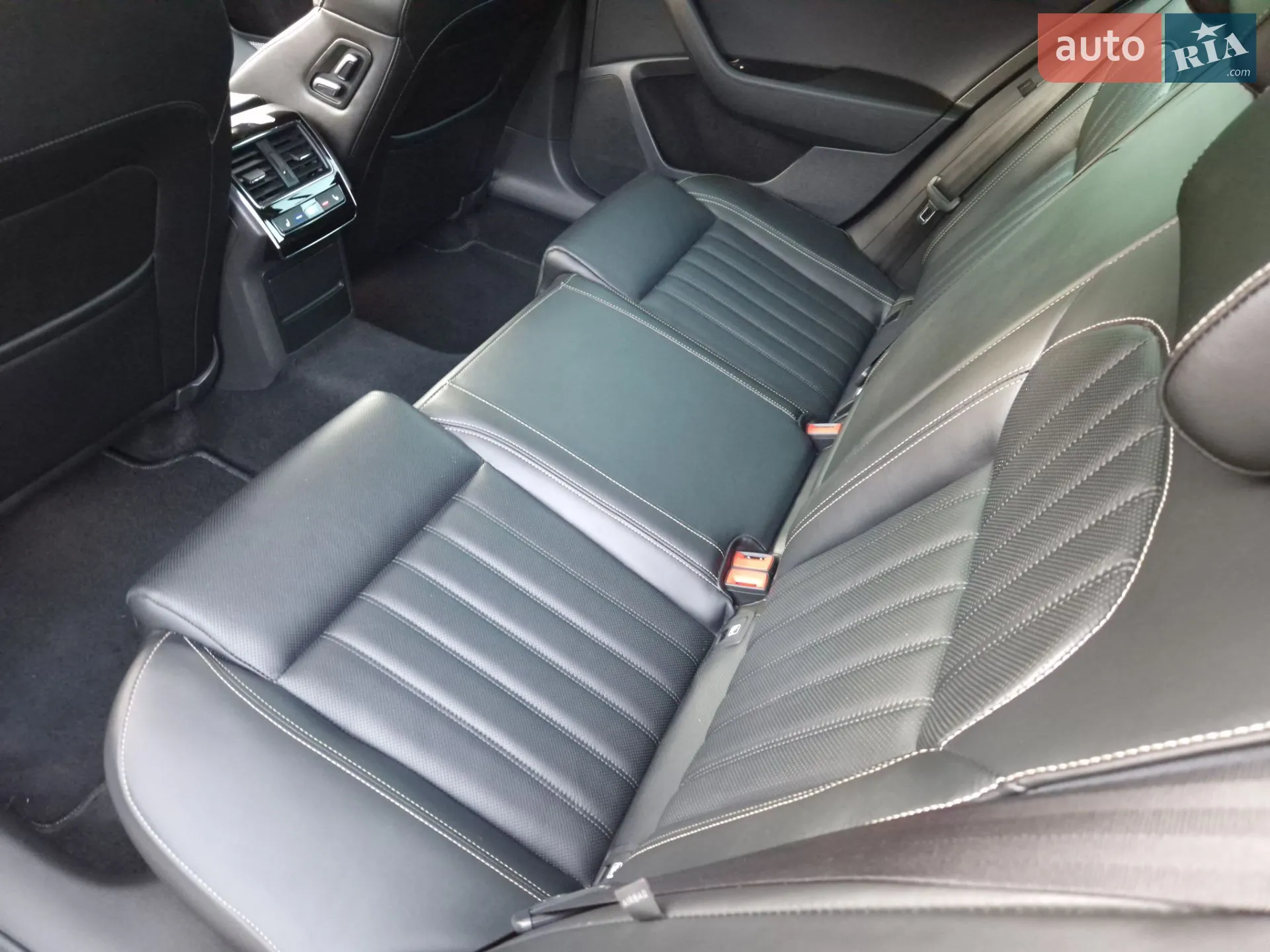 2019 Skoda Superb - мініатюра 48