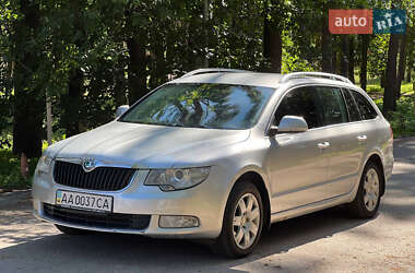 Универсал Skoda Superb 2010 в Киеве