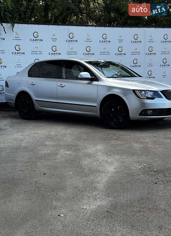 Лифтбек Skoda Superb 2014 в Киеве