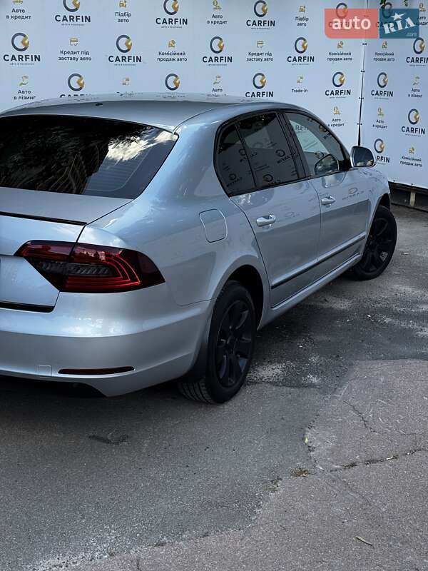 Лифтбек Skoda Superb 2014 в Киеве