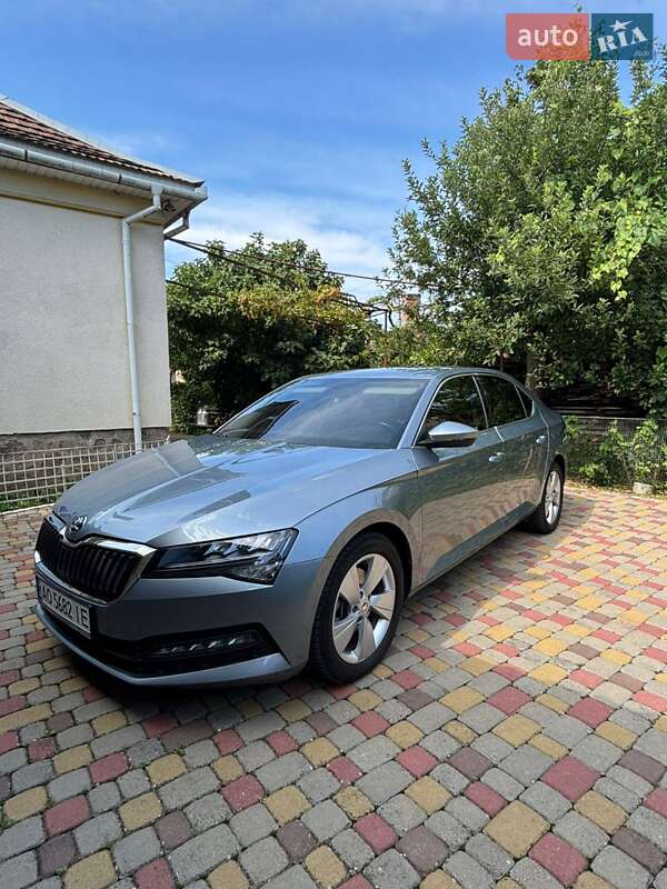 Лифтбек Skoda Superb 2019 в Мукачево
