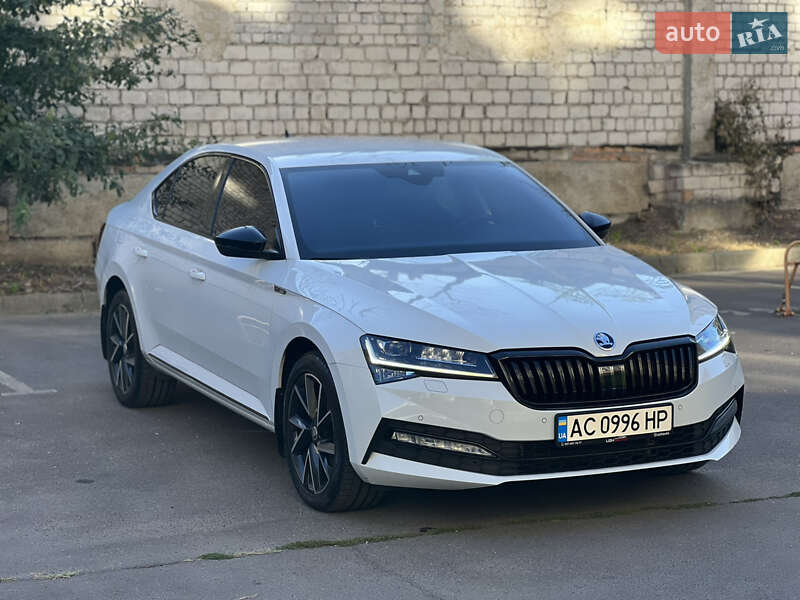 Лифтбек Skoda Superb 2022 в Одессе