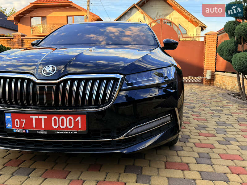 Ліфтбек Skoda Superb 2020 в Мукачевому