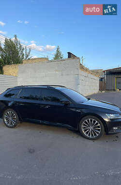 Универсал Skoda Superb 2015 в 