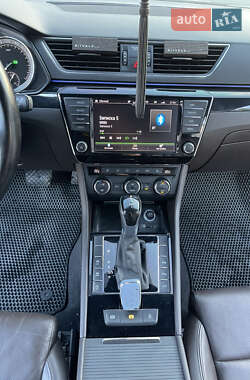 Универсал Skoda Superb 2015 в 
