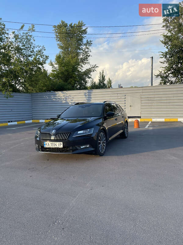 Универсал Skoda Superb 2015 в Ирпене