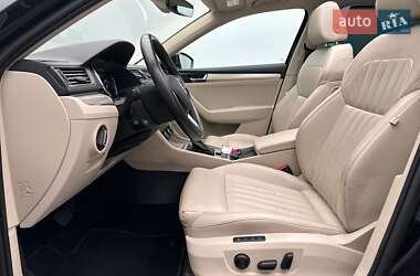 Универсал Skoda Superb 2020 в 