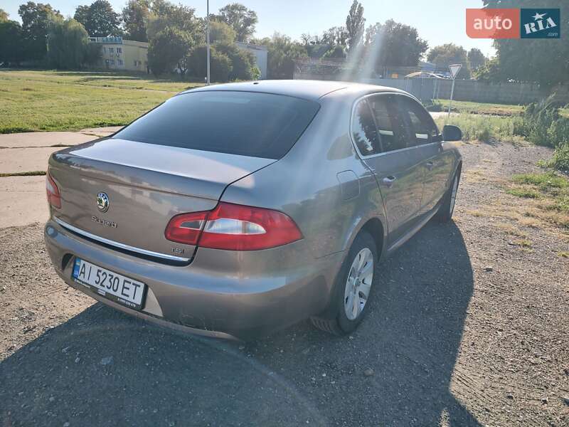 Лифтбек Skoda Superb 2012 в Киеве