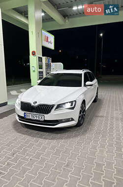 Універсал Skoda Superb 2019 в Тернополі