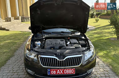 Универсал Skoda Superb 2014 в 