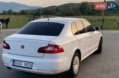 Лифтбек Skoda Superb 2009 в 