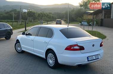 Лифтбек Skoda Superb 2009 в 