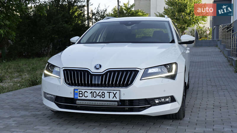 Универсал Skoda Superb 2019 в Львове