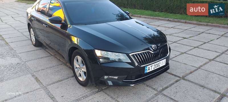 Лифтбек Skoda Superb 2017 в Калуше