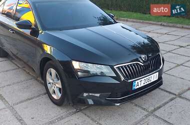 Лифтбек Skoda Superb 2017 в 
