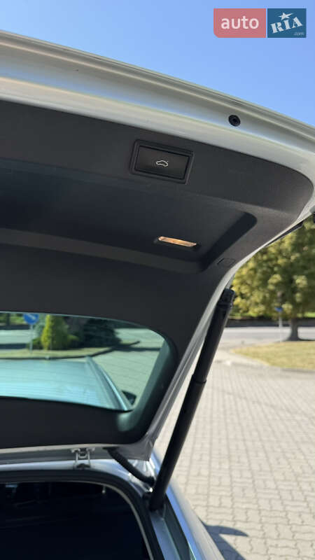 Универсал Skoda Superb 2017 в Луцке