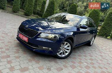 Универсал Skoda Superb 2018 в 