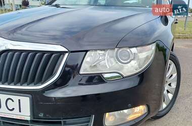 Лифтбек Skoda Superb 2010 в 