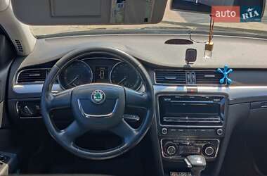 Лифтбек Skoda Superb 2010 в 