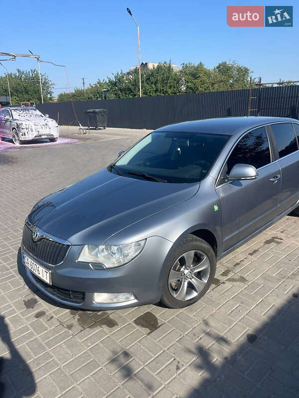 Лифтбек Skoda Superb 2012 в Черкассах фото 3 Лифтбек Skoda Superb 2012 в Черкассах