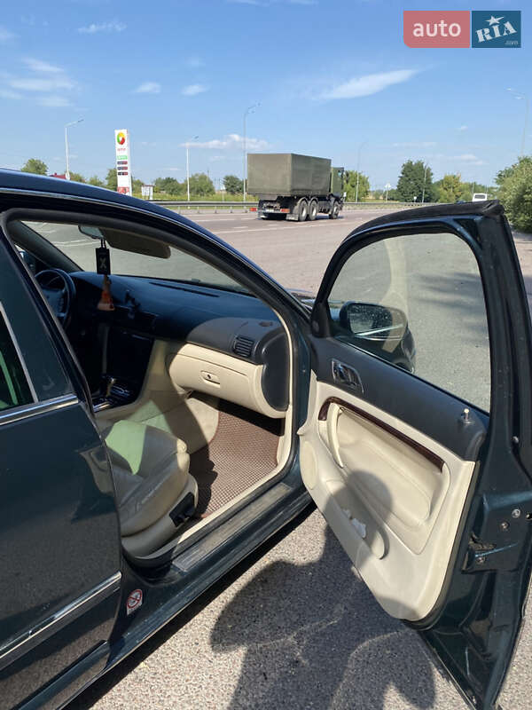 Лифтбек Skoda Superb 2004 в Ровно