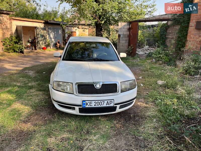 Skoda Superb 2002
