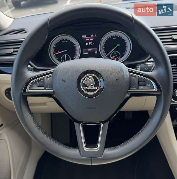 Лифтбек Skoda Superb 2018 в Киеве