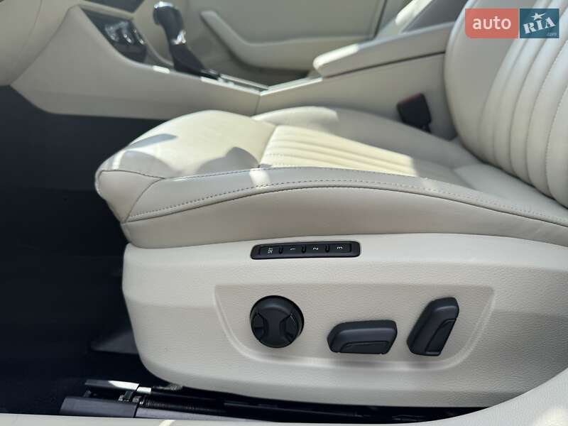 Лифтбек Skoda Superb 2018 в Киеве