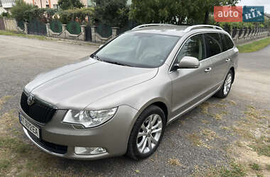 Универсал Skoda Superb 2011 в Ивано-Франковске