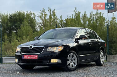 Лифтбек Skoda Superb 2010 в 