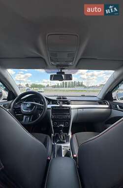 Лифтбек Skoda Superb 2009 в 