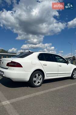 Лифтбек Skoda Superb 2009 в 
