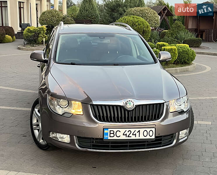 Универсал Skoda Superb 2010 в Стрые